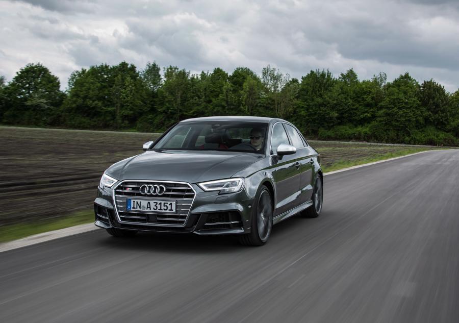  Audi S3 Sedan (8V) 2016 года  (WW) (фото 21 из 36)